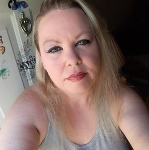 Meet your Posher, Jayejaye